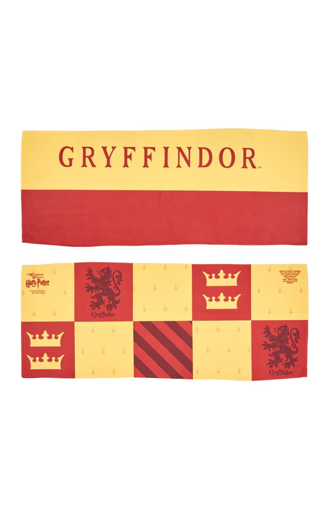Gryffindorâ¢ Cooling Towel