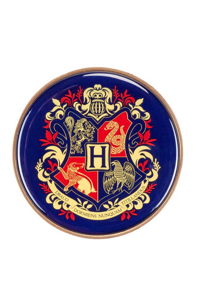 Hogwartsâ¢ Crest Magnet